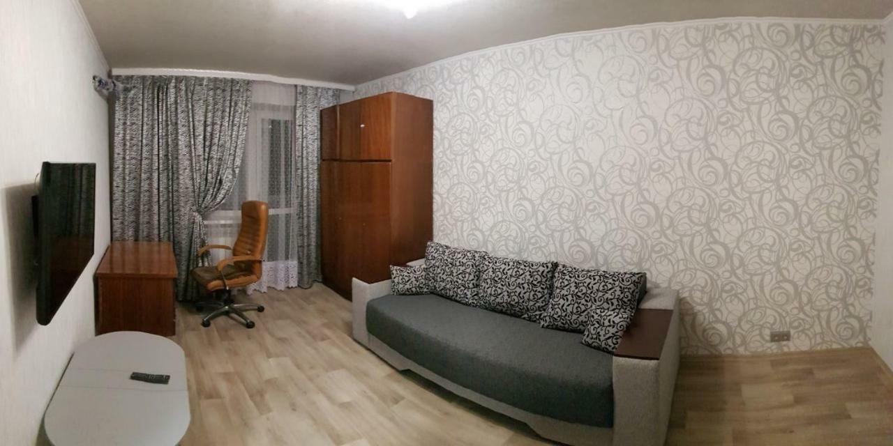 Сozy Appartment Near Metro Station "23 Avgusta" Harkov Kültér fotó